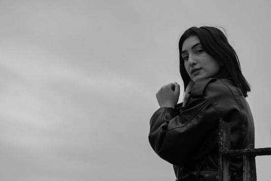 4 Essential Tips for Choosing the Perfect Women's Leather Jacket